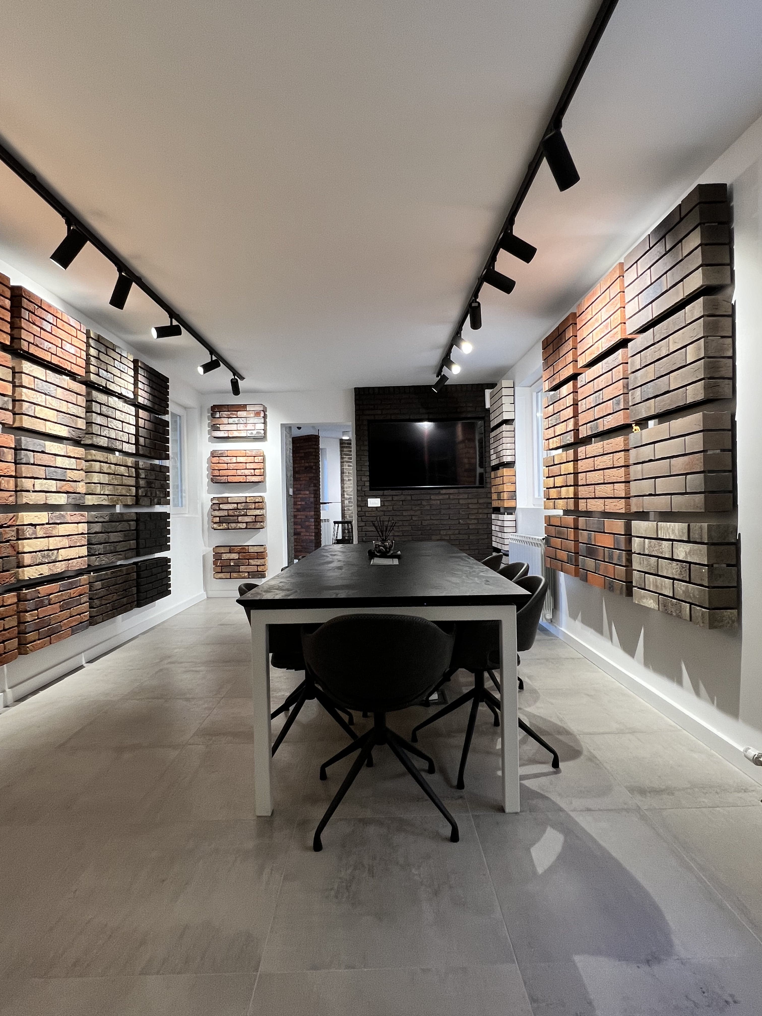 Showroom u Beogradu - prikaz modela fasadnih cigli